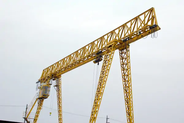 Single cantilever truss gantry crane
