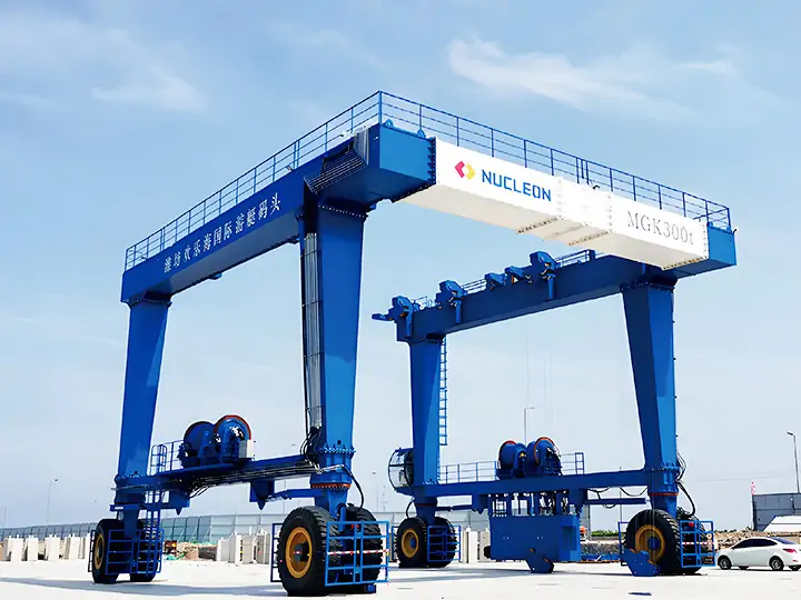 marine boat hoist