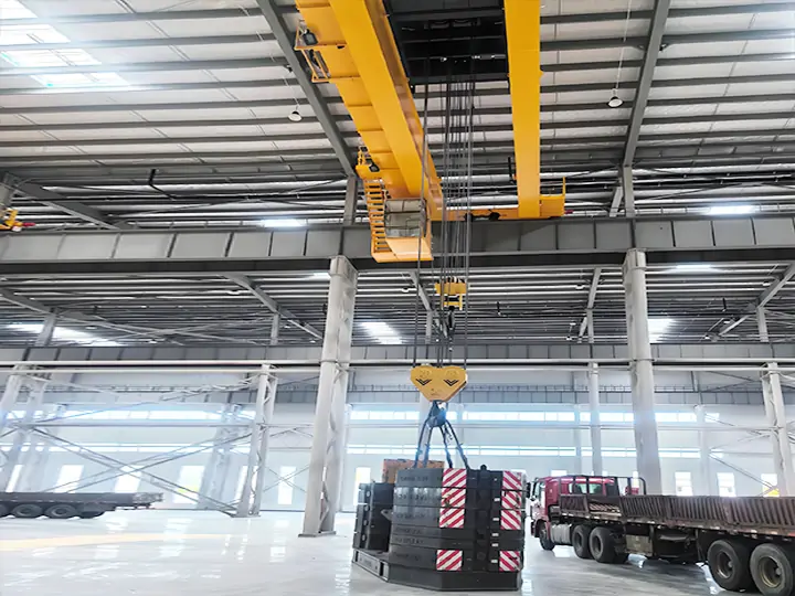 European Double Girder Bridge Crane application (1)