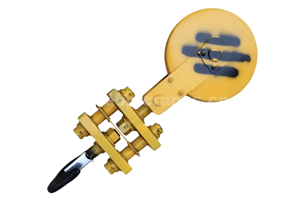 Insulated hook