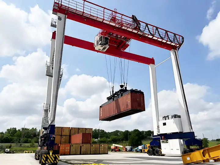 RTG container crane (1)