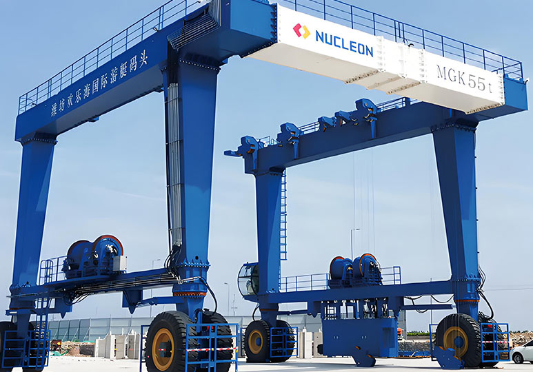 marine travel lift