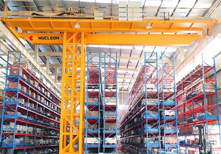 stacking crane
