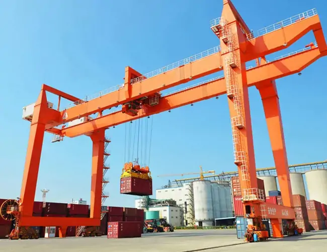 Elevated RMG Crane