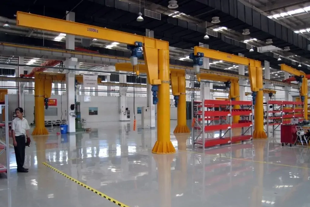 freestanding jib crane in factory