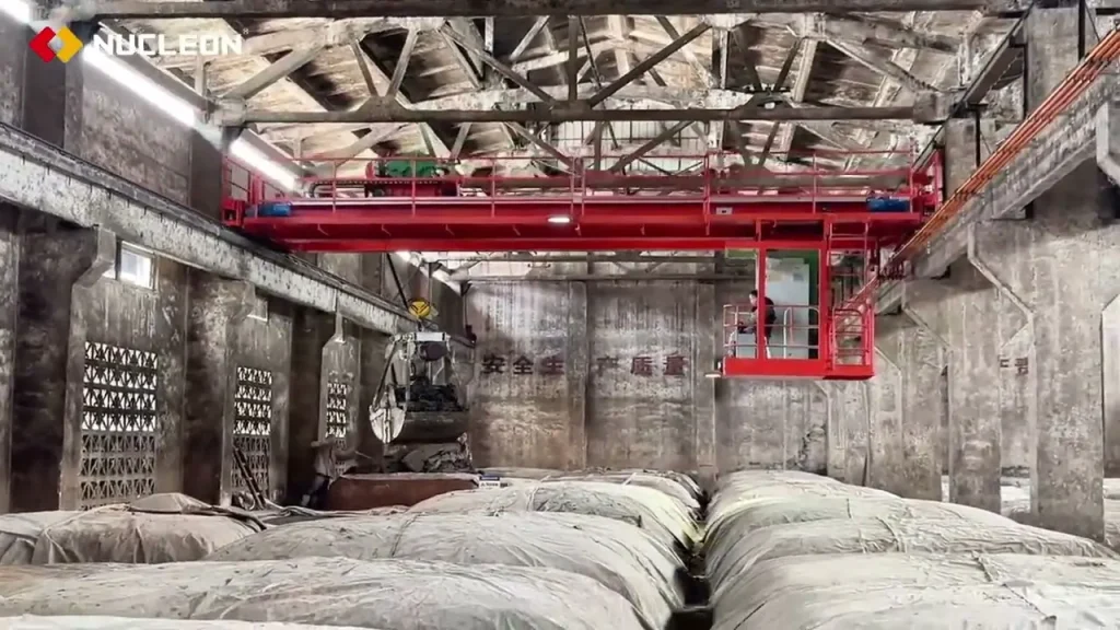 grab bucket crane