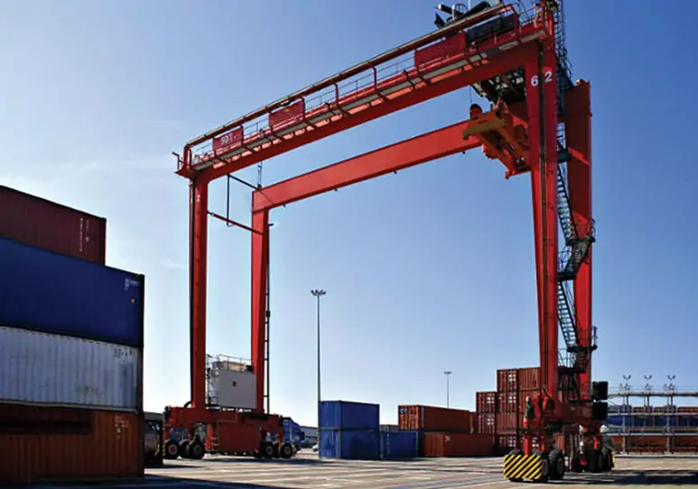 RTG vs RMG Cranes