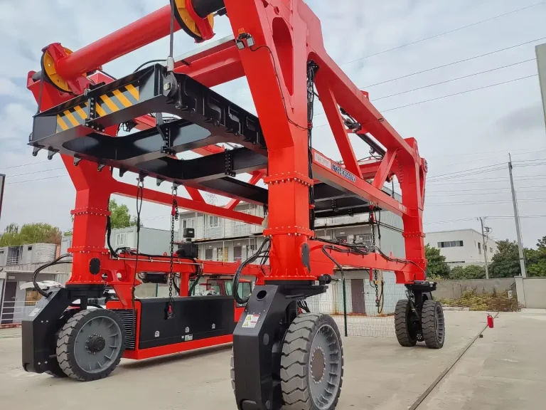 Container Straddle Carrier Crane