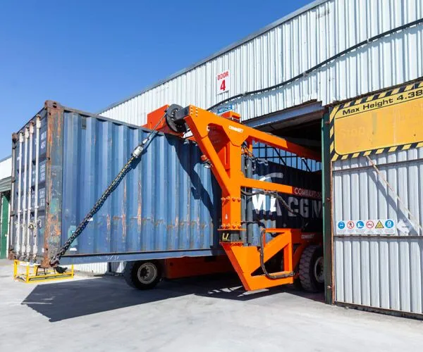Container Straddle Carrier Crane