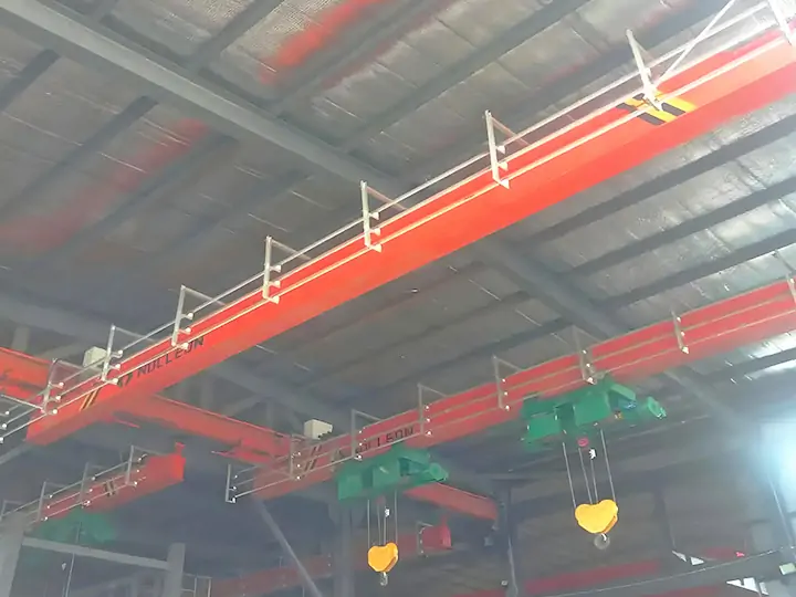 galvanizing-rail-crane-4