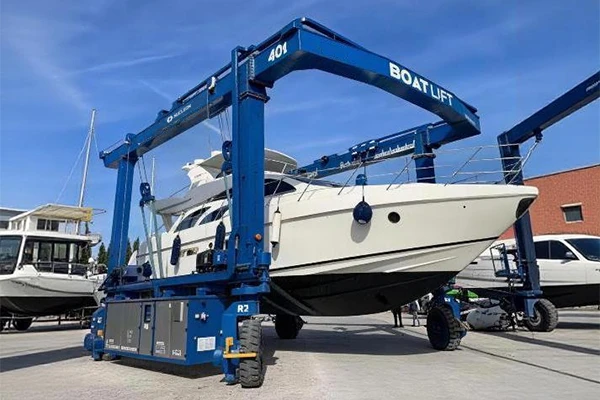 marine-travel-lift (6)