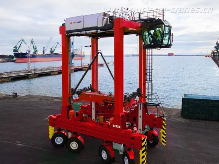 Straddle carrier applications span ports, manufacturing, aerospace & more. Explore real use cases, ROI benchmarks & selection tips by industry. Read the full guide.