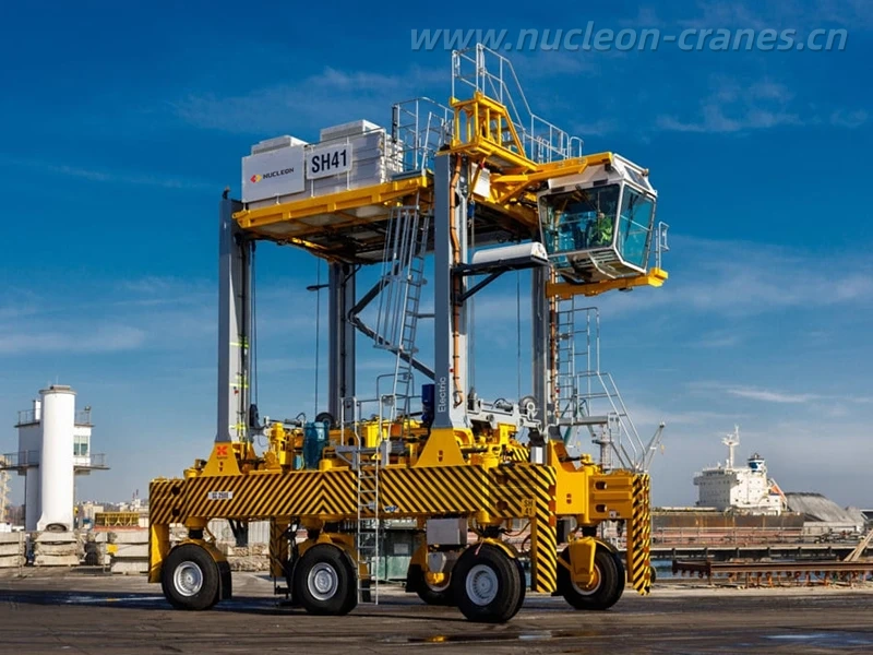 straddle-carrier (7)